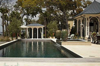 Illustration for article titled Let’s take a tour of the $12.5 million compound Paula Deen is trying to sell